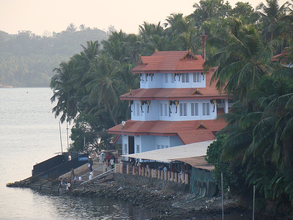 Parassinikadavu Muthappan Temple, Kannur, Kerala — The Hunter-God of Northern Kerala